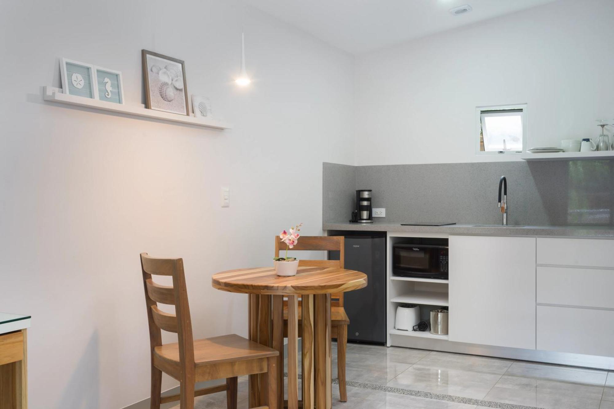 Tamarindo Bay Suites - Self Check In, Adults Only Luaran gambar